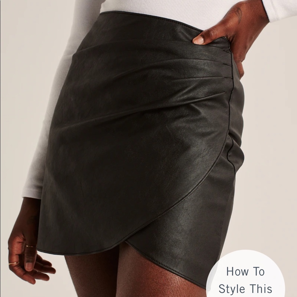 Abercrombie and Fitch Leather Ruched Mini Skirt